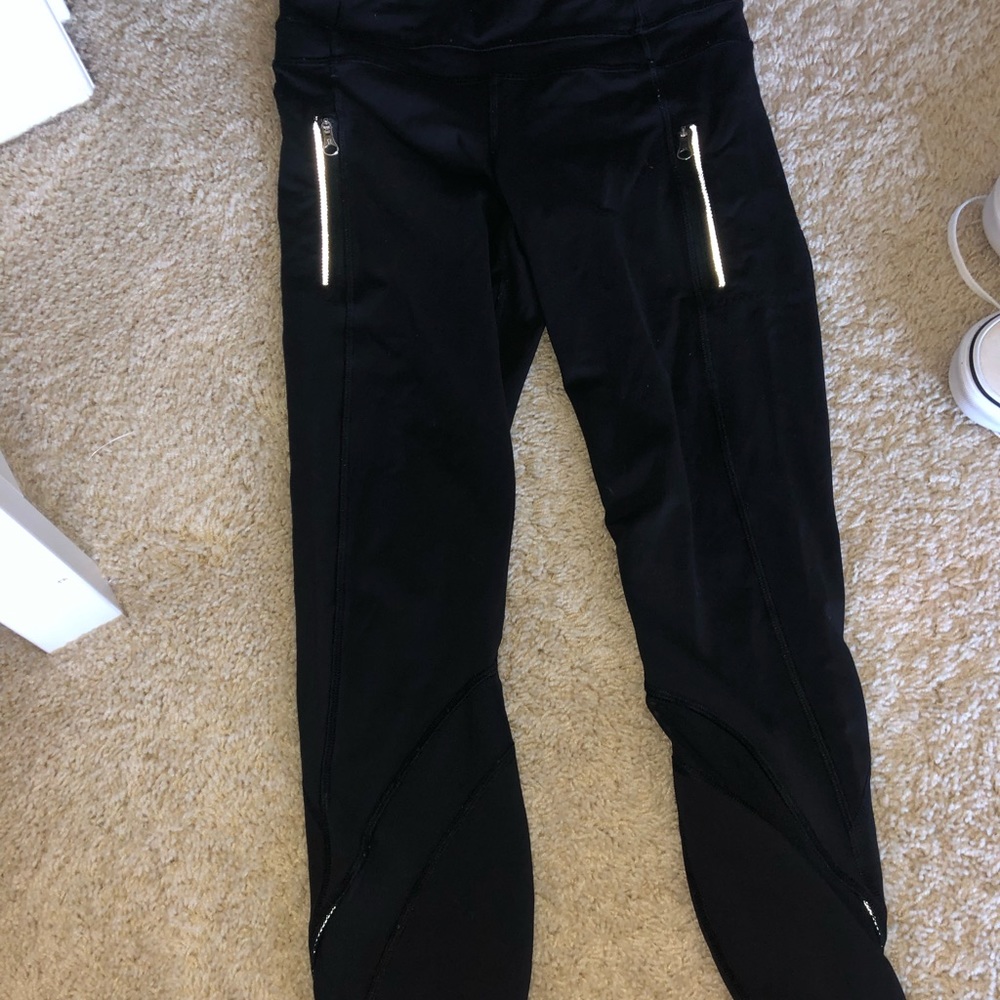 Lululemon Black leggings w/ Mesh